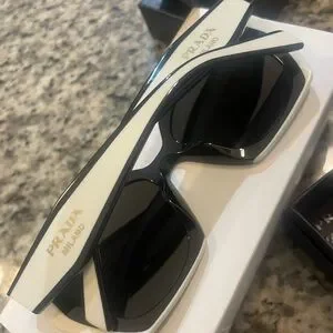 BRAND NEW NEVER WORN PRADA PR 15WS IN BOX Prada | Accessories | Brand New Never Worn Prada Pr 5ws In  main image 2
